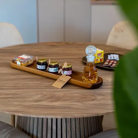 דירה Honey Loft