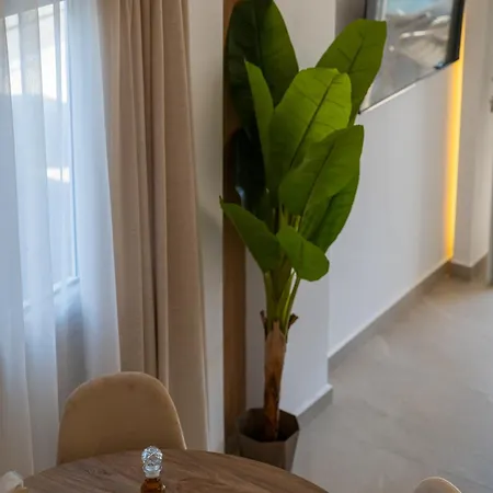 דירה Honey Loft